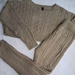 Womens large tan cable knit 2pc crop long sleeve jogger set